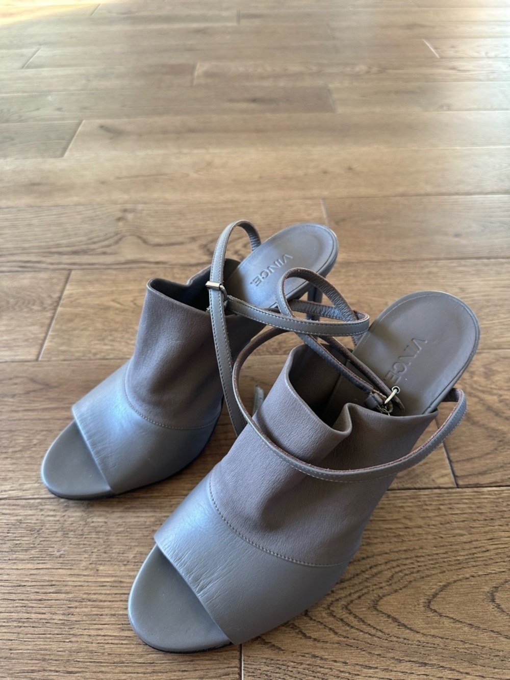 New Vince Grace Light Taupe High Heels Shoes Sz 11 Made In Italy - Picture 2 of 10